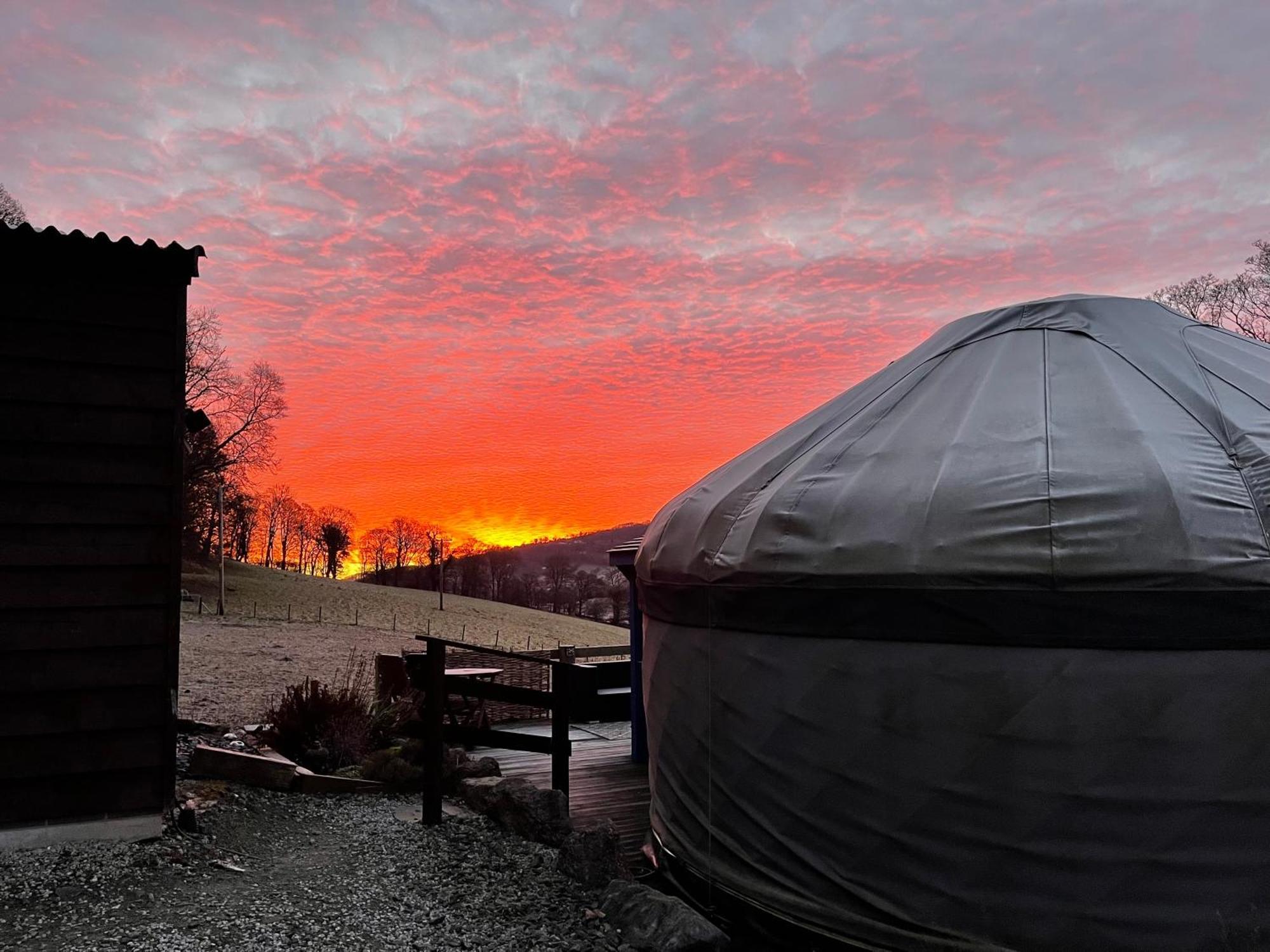 Sunbank Yurt Otel Llangollen Dış mekan fotoğraf